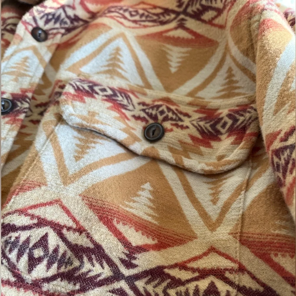 PENDLETON - MEN'S LIGHTWEIGHT DOUBLESOFT BEACH SHACK SHIRT - Large - Picture 4 of 5